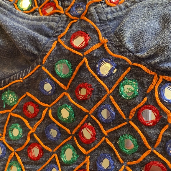 *SOLD* Bustier cami crop top with embroidered details - Picture 3 of 6